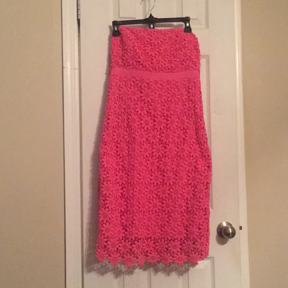 Beautiful pink Lilly Pulitzer strapless dress